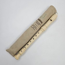 Yamaha YRS-24B Soprano Recorder with Baroque Fingering With Bag and Instructions