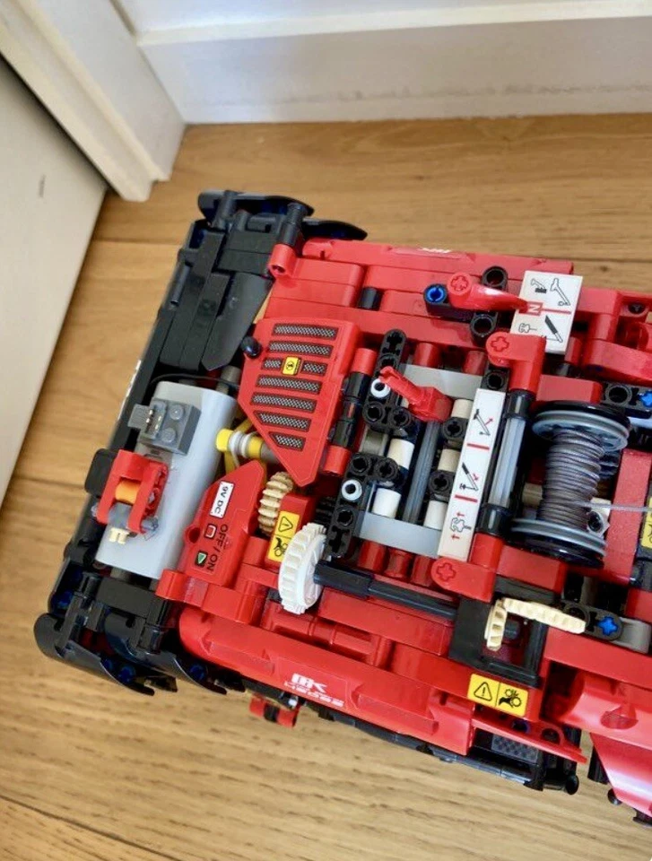 LEGO Technic 42082 Rough Terrain Crane, photo 4 sur 4