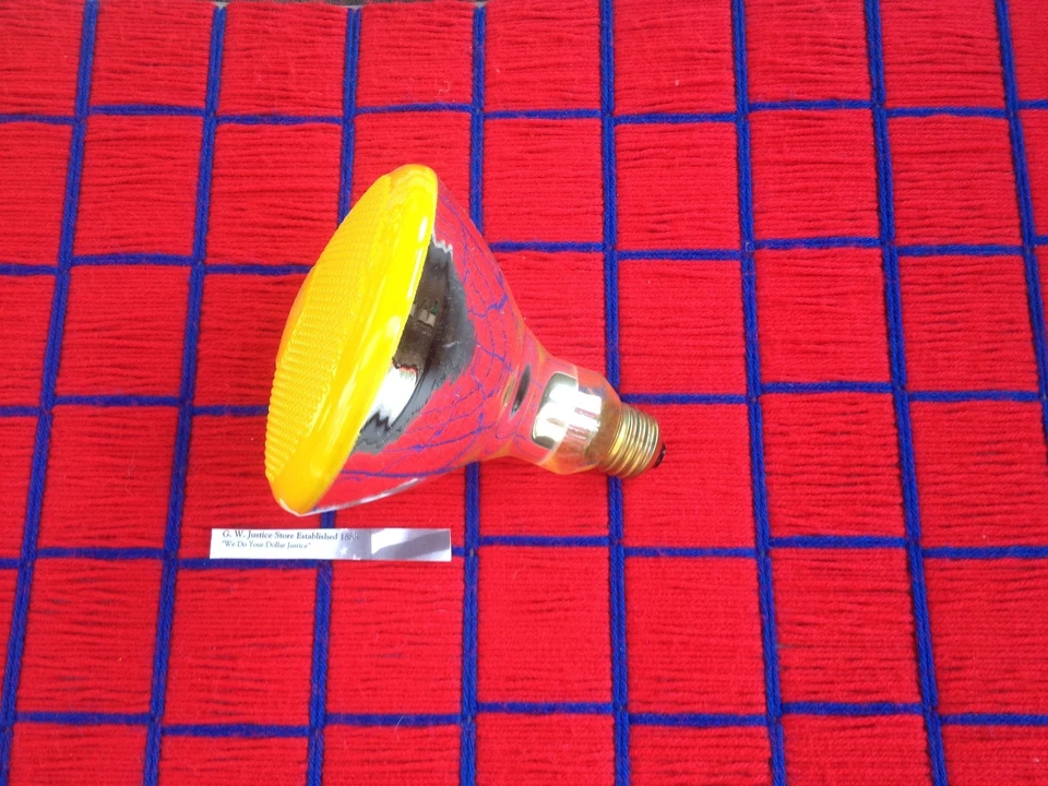 newUSA made 12,000hr Bug Yellow outdoor flood 90w LIGHT BULB BR38 replaces PAR38 - Image 3 of 4