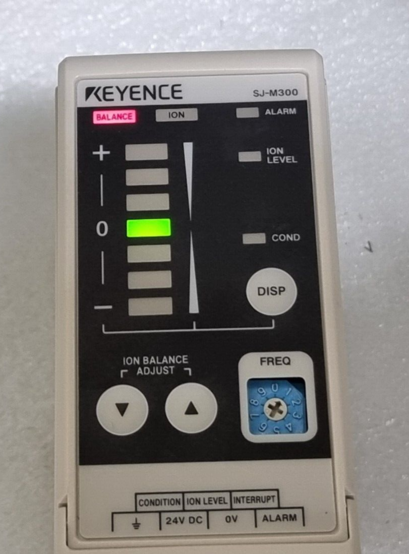 KEYENCE SJ-M300 Controller SJ-M070 Static Eliminator Ionizer