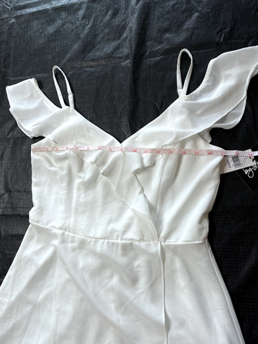 White, By and By, Short Long Flowy Beach Dress, Size Large, Off Shoulder Sleeves - Picture 5 of 8