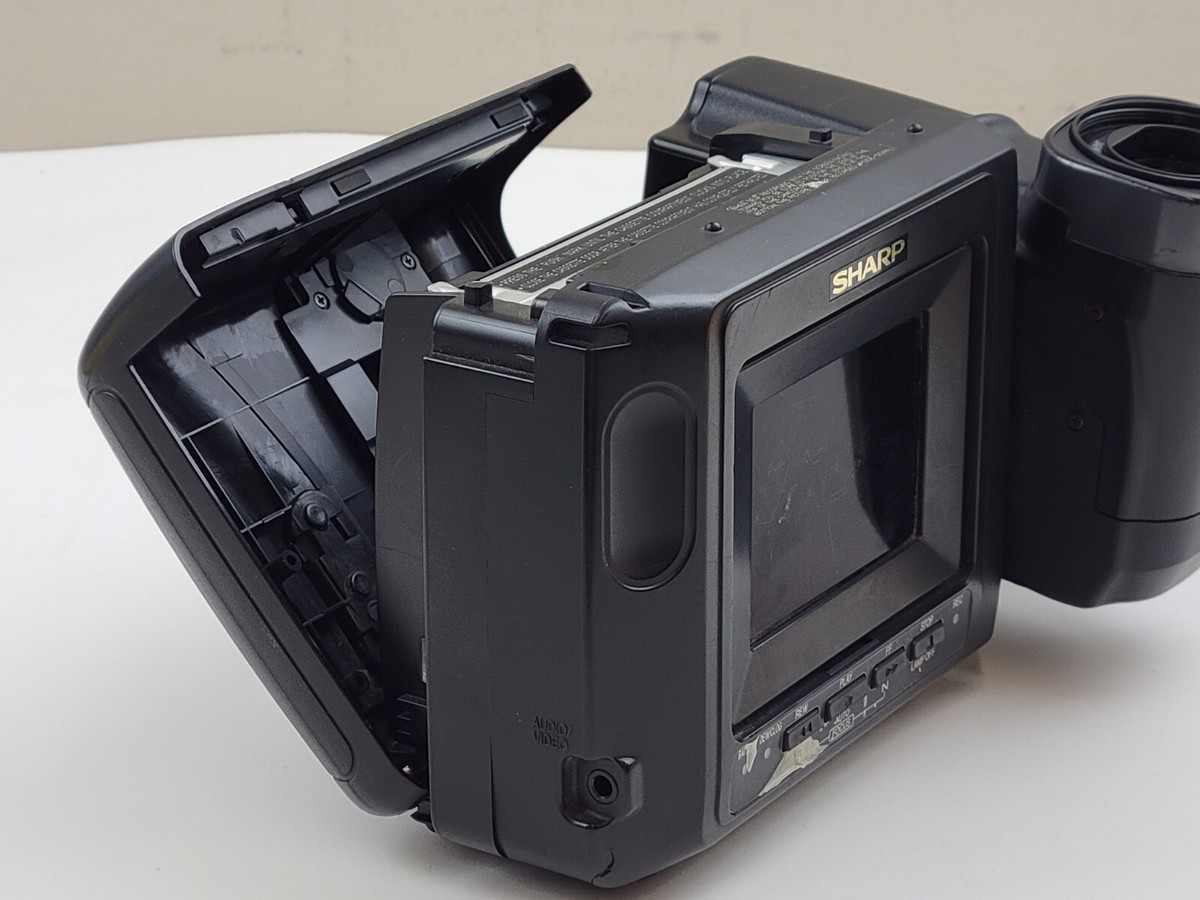 Sharp 8 ViewCam VL-E39 Video8 8mm Hi-Fi Monaural Video Camcorder