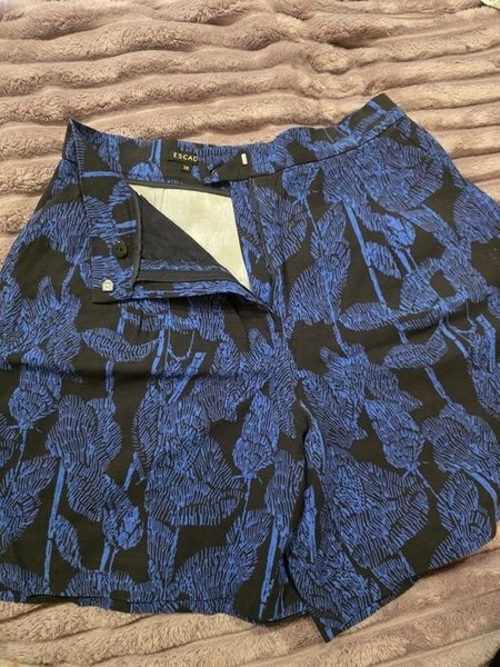 Women Escada Shorts 38