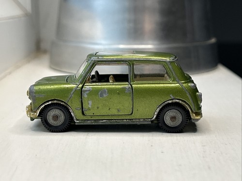 Corgi 334 BMC Mini Cooper S “Magnifique” Metallic Green Vintage 1968-70 - Picture 8 of 22
