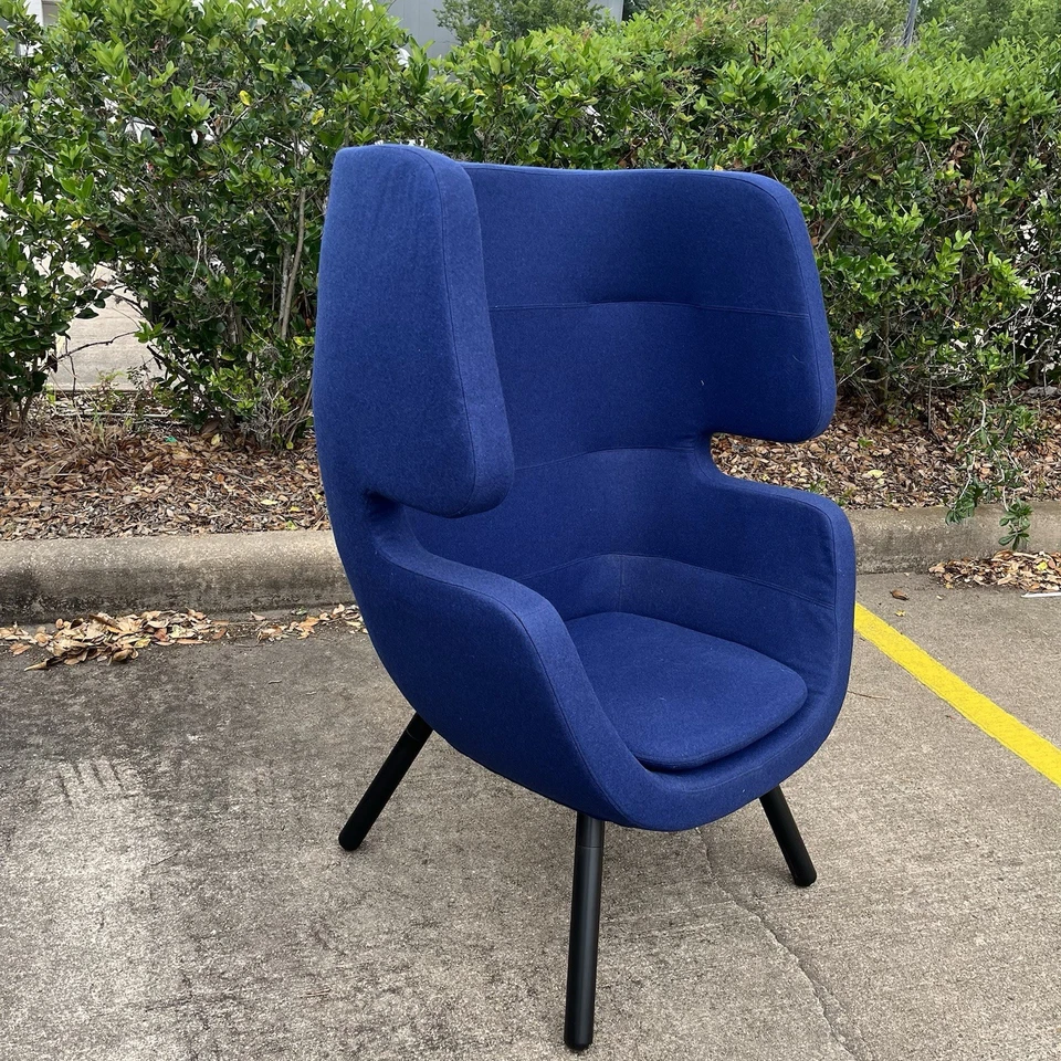 Softline Moai High Backed Blue Lounger Chair - Image 2 of 4