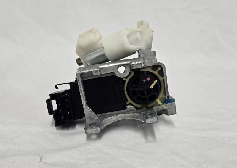2002-2009 Chevy Trailblazer Ignition Switch Cylinder Housing & Key Assembly Oem Foto 3 de 4
