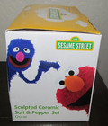 Sesame Street Oscar the Grouch Sculpted Ceramic Salt & Pepper Set in Box — photo 2