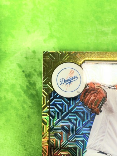 Julio Urias - Gold Mojo - 2022 Topps Chrome #T87C2-13 Los Angeles Dodgers - Picture 5 of 11