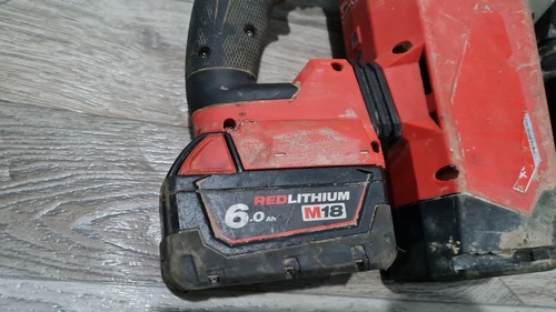 Milwaukee M18ONEFHPX- 18V Rotary Hammer Drill - With 6.0 AH Battery - Picture 3 of 11