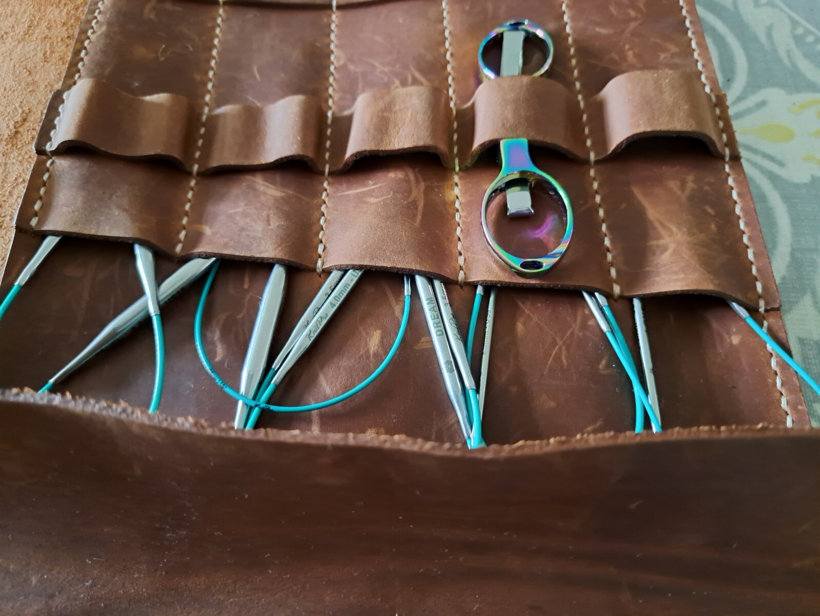 Stunning Natural Leather Knitting Needle Binder containing Mindfullnes set eBay