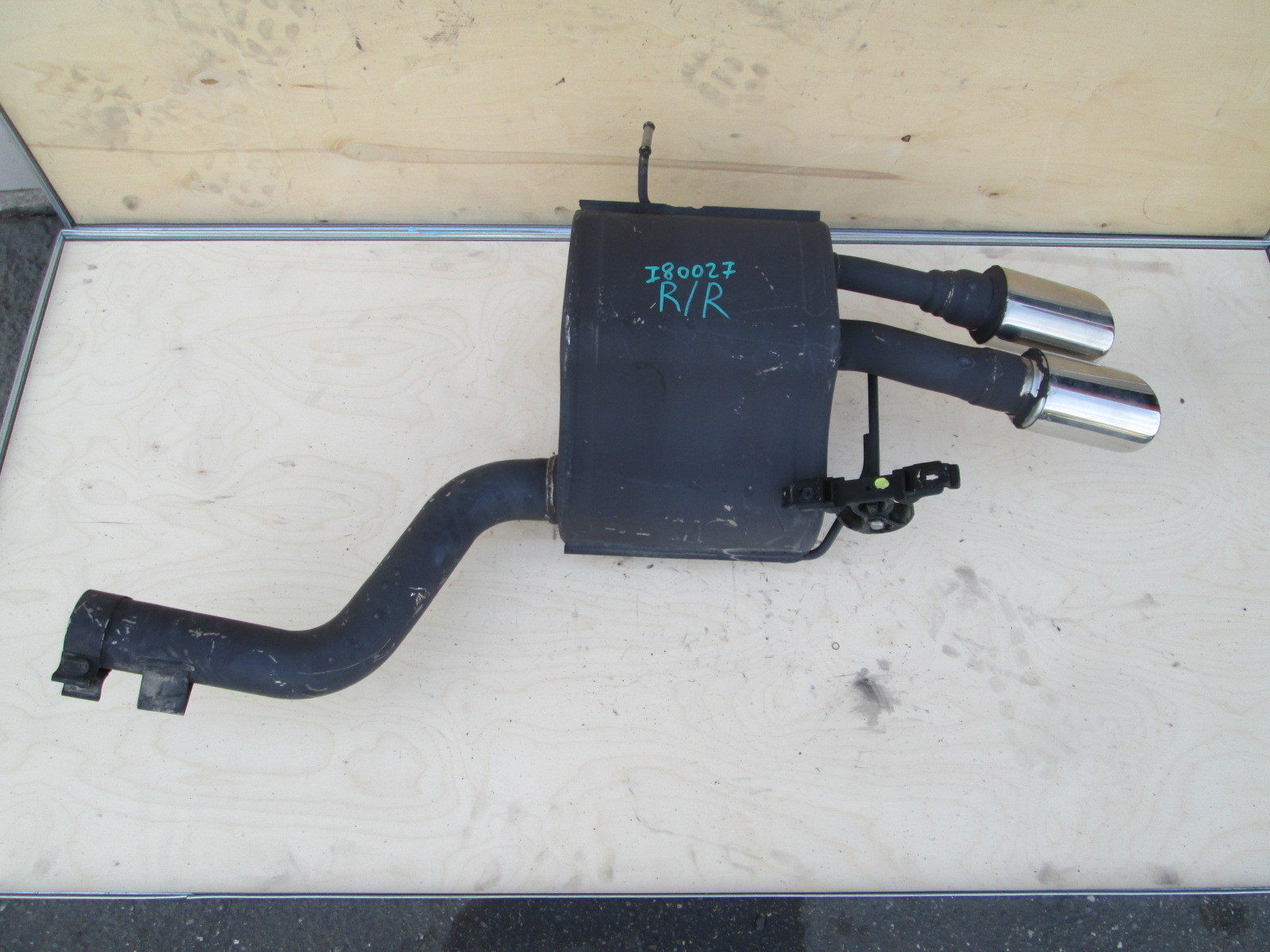 Maserati Quattroporte  - RH Rear Exhaust Muffler - Part # 201253