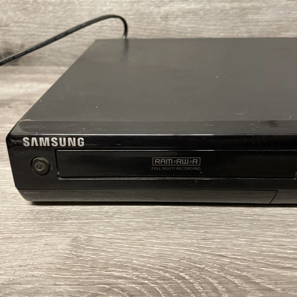 Samsung DVD Recorded DVD-SH893M HDD Black No Remote Working - Image 2 of 4