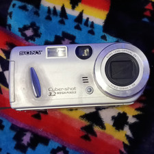 Sony Cyber-shot DSC-P52 3.2MP Silver Compact Camera 2x Zoom USB MPEG