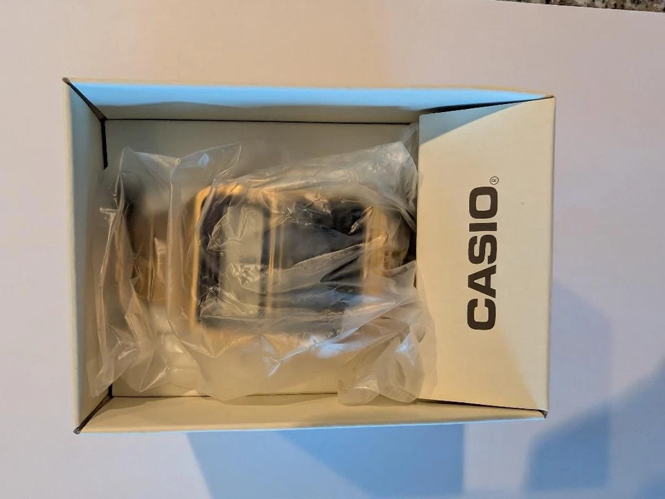 Casio CA-500WEG-1AV Gold Metal bracelet Calculator databank NWT in-hand US - image 2 of 4