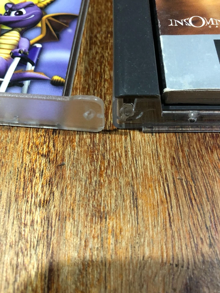 Spyro 2 gateway to glimmer ps1 platinum multilingua funzionante - Immagine 4 di 4