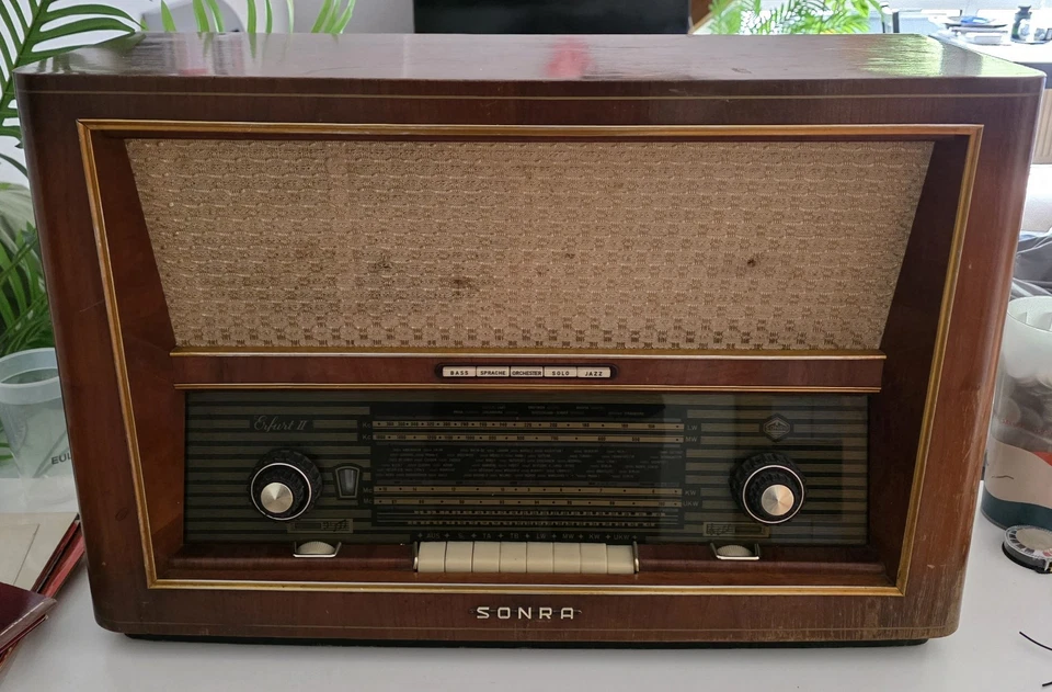 Sonra I Erfurt II I Super 8118/58 GWU 3D I Stern-Radio Sonneberg I Roehrenradio - Bild 2 von 4