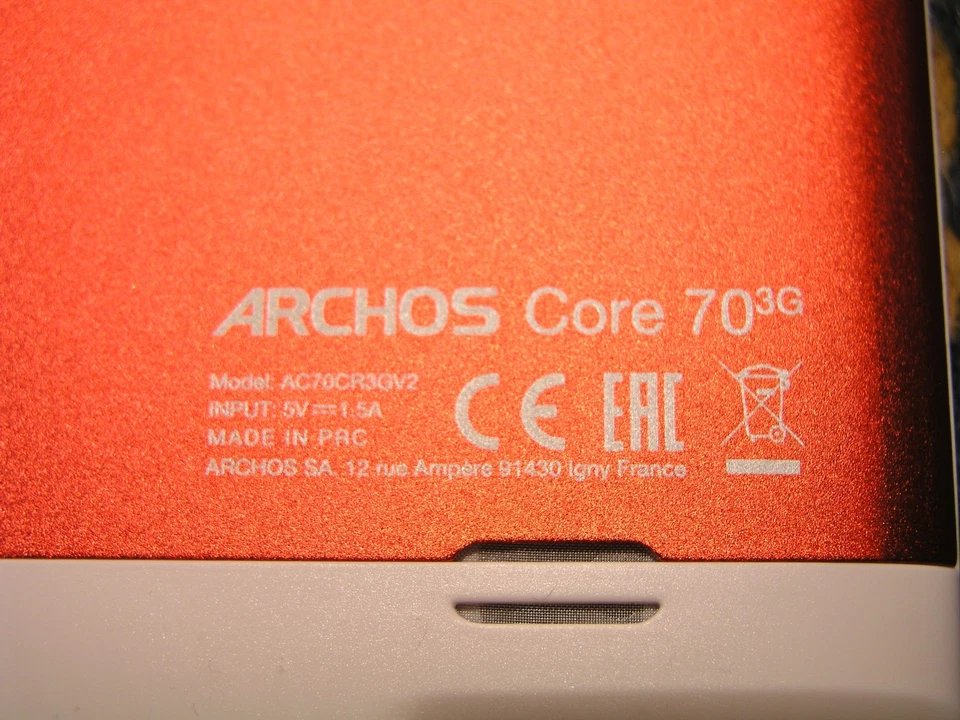 Archos Tablet Konvolut 4 Stück 3 ungetestet eins geht an - Bild 4 von 4