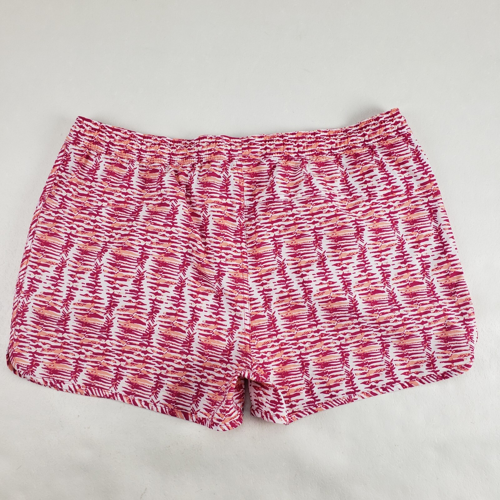 Vineyard Vines Printed Performance Short Womens L… - image 3