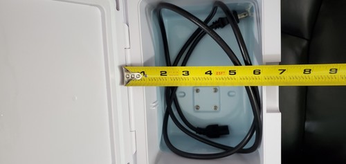 Kell Electronics Mini Fridge/Warmer Model K4108MRWH - Picture 4 of 9