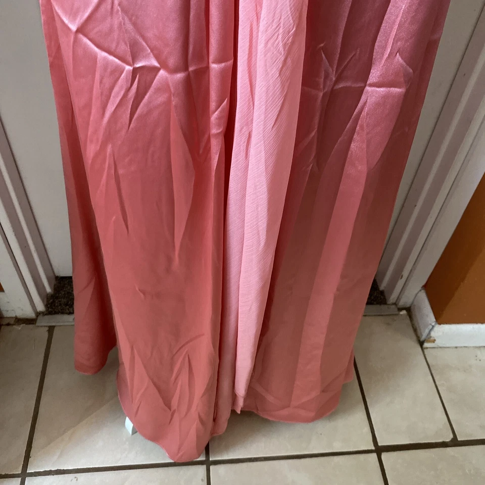 Vestido Nicole Miller Talla 4 Rosa Cremallera Espalda Sin Tirantes En Capas Lentejuelas Cinta Foto 4 de 4