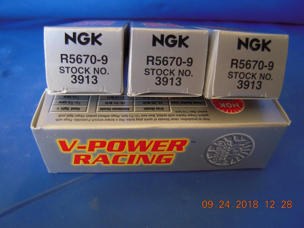 R5670-9, 3913 Set of 4 Spark Plugs, NGK V-Power Racing