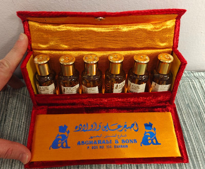 Vintage Asgharali & Sons MD Joz Bahrain 6 perfume/cologne in red velvet kit