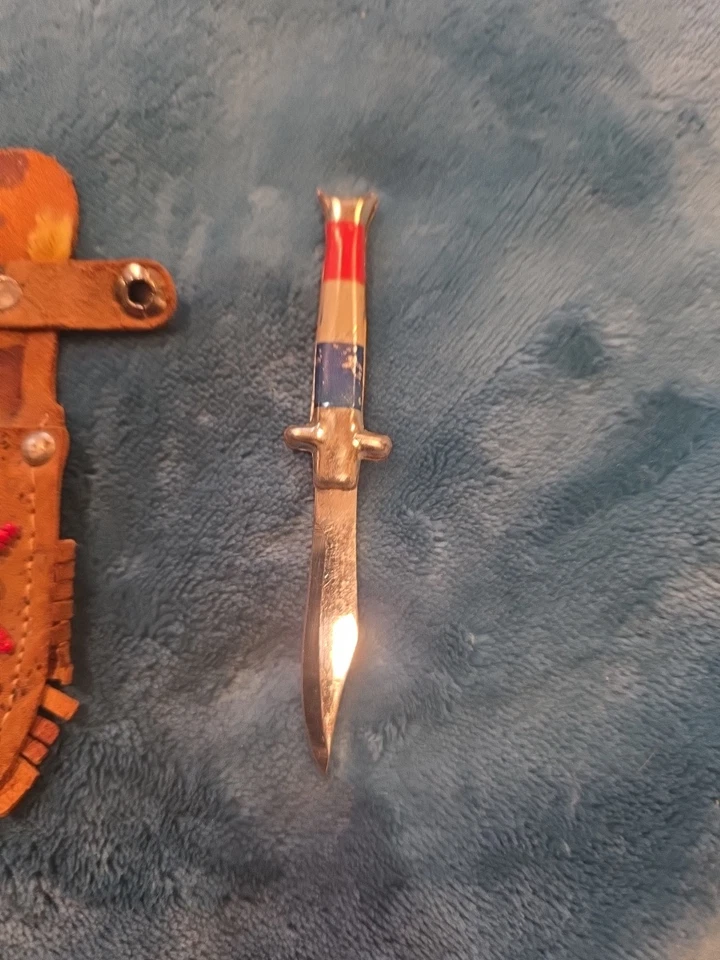 Funda de cuero con cuentas en miniatura con cuchillo de 4,5 pulgadas Foto 4 de 4