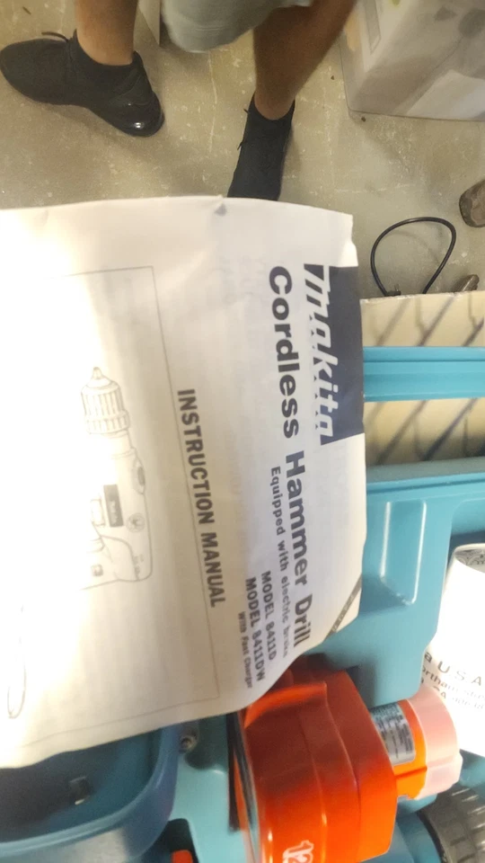 Makita 5 Power Tools, 3 Batteries, Charger & Case Drills Saws, (SM9)  - Image 3 of 4