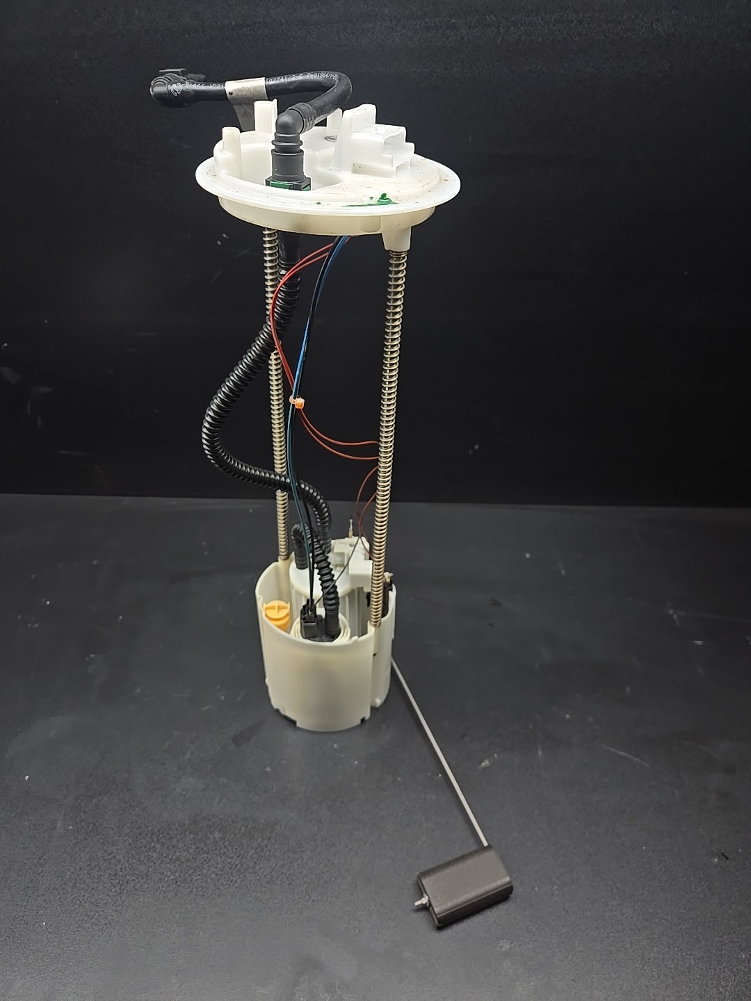 03-19 MASERATI GRANTURISMO QUATTROPORTE FUEL GAS PUMP SENDER ASSEMBLY OEM