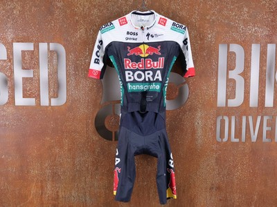 SPECIALIZED RED BULL - BORA HANSGROHE LIGHTWEIGHT SKIN SUIT SS / EINTEILER KURZ