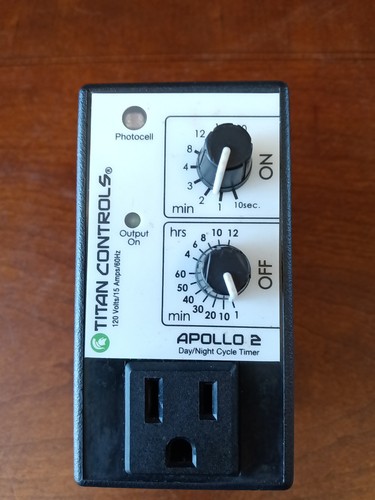 Titan Controls Apollo 2 Cycle Hydroponic Timer Model 702740