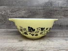 Vintage Pyrex Gooseberry Yellow Black Cinderella Nesting Bowl