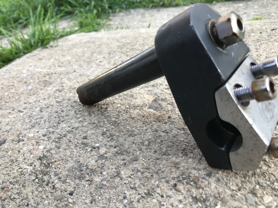 RETRO Mongoose Maurice BMX Stem Quill Silver 1in Top Load - Image 4 of 4