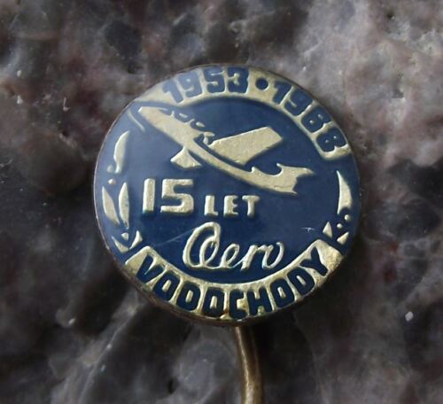 1968 Aero Vodochody Aircraft Factory 15th Anniversary L-29 L29 Delfin Pin Badge - Picture 1 of 4