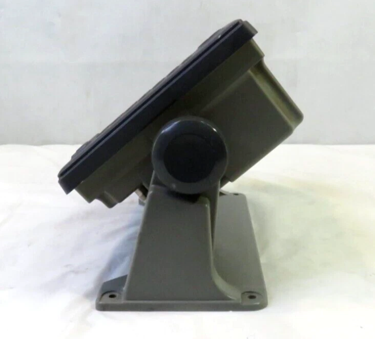 FURUNO GPS 导航仪显示单元 GP-90,用于零件/维修 — 第 3/4 张图片