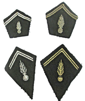 Gendarmerie: Set mit 4 Kragenabzeichen Mle 1967 Offizier und Unteroffizier
