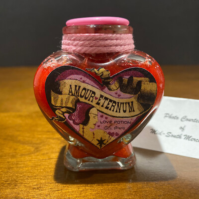 Amour-Eternum Love Potion Bottle Harry Potter The Wizarding Trunk Amortentia NEW