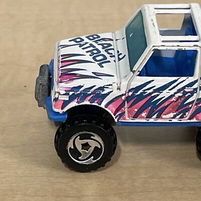 1988 HOT WHEELS SUZUKI SAMURAI BEACH PATROL WHITE 1:64 DIECAST KG