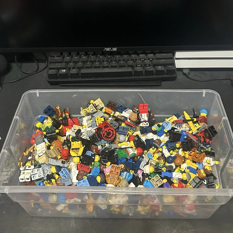 280 LEGO Minifigure Bulk Lot DC, Marvel, City, Ninjago, Lego Movie, And More! - Image 2 of 4
