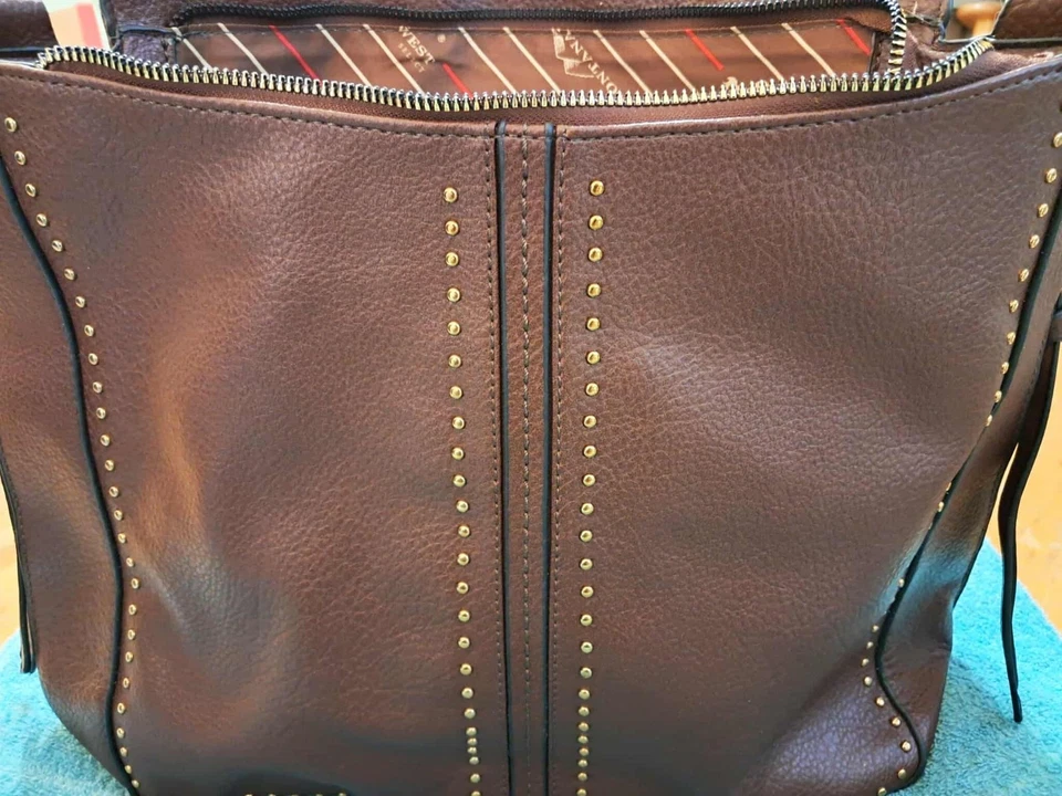 Bolso de hombro para mujer Montana West (bolso de mano estilo transporte oculto) Foto 4 de 4