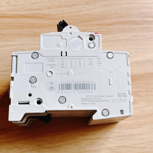 1X Interruttore in miniatura per S203-D63 S203D63 3P D 63A - Foto 4 di 4