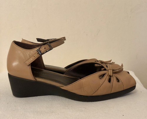 Liz Baker Ankle Strap Shoes Cognac Leather Wedge Heel Peep Toe Bow Size 6 M - Picture 4 of 12