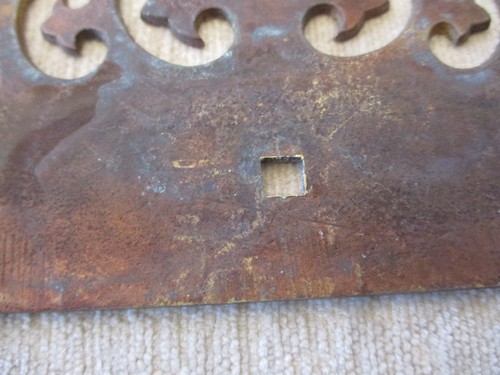 Vintage Pair Brass Ornate Drawer Pull Back Plates Maker Unknown C346 on back - Picture 15 of 18