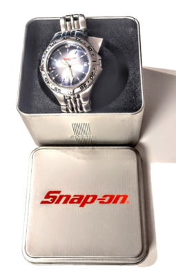 Snap-on Tools FOSSIL Watch in Tin ~ 2005 Old Stock ~ Needs Battery