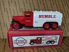Ertl Diamond T Humble Gas Tanker Truck Bank Flashlike Gasoline