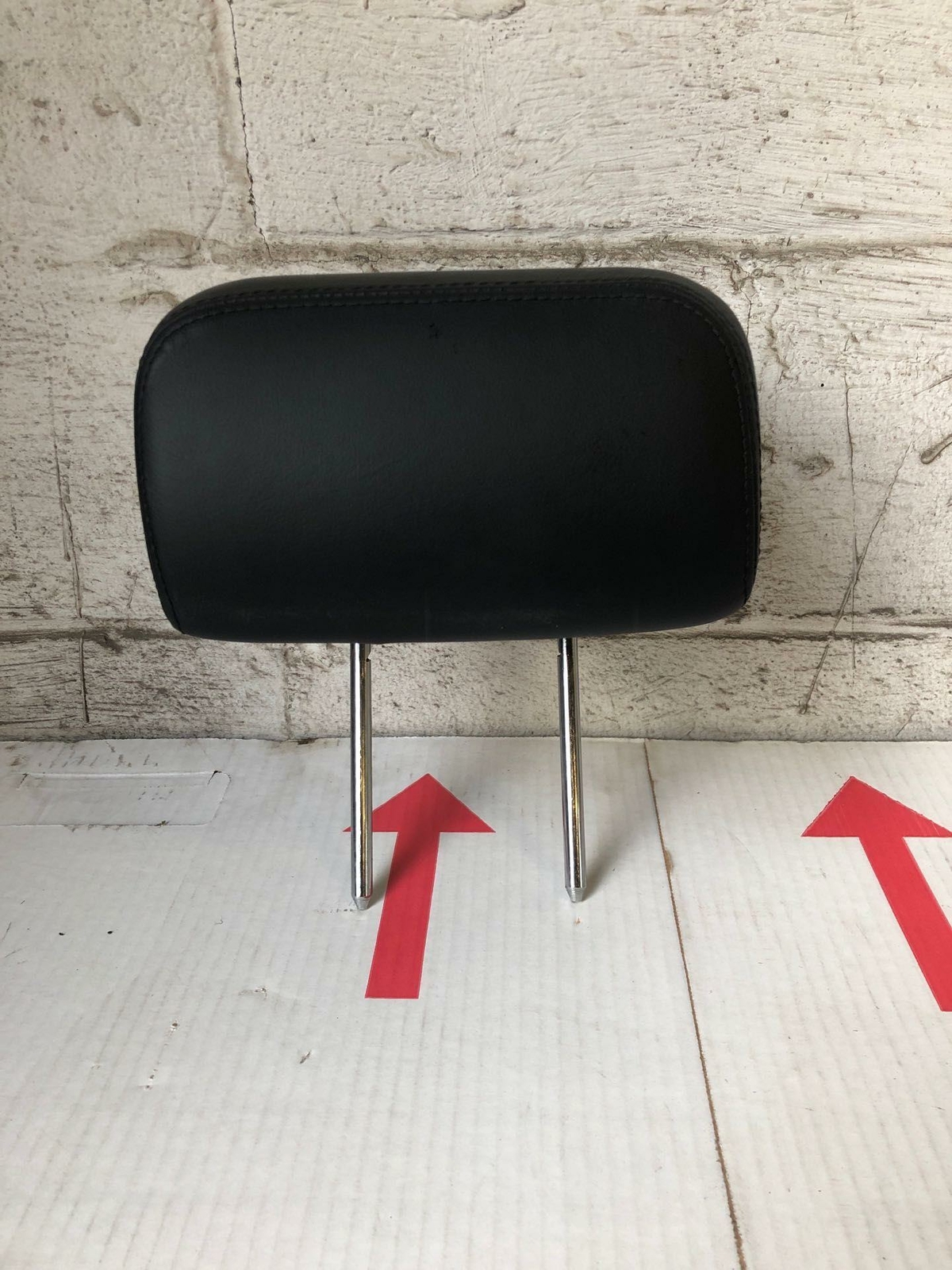 14 MASERATI Headrest LHREAR14 QUATTROPORTE.BLKLEATHERNO WIRES