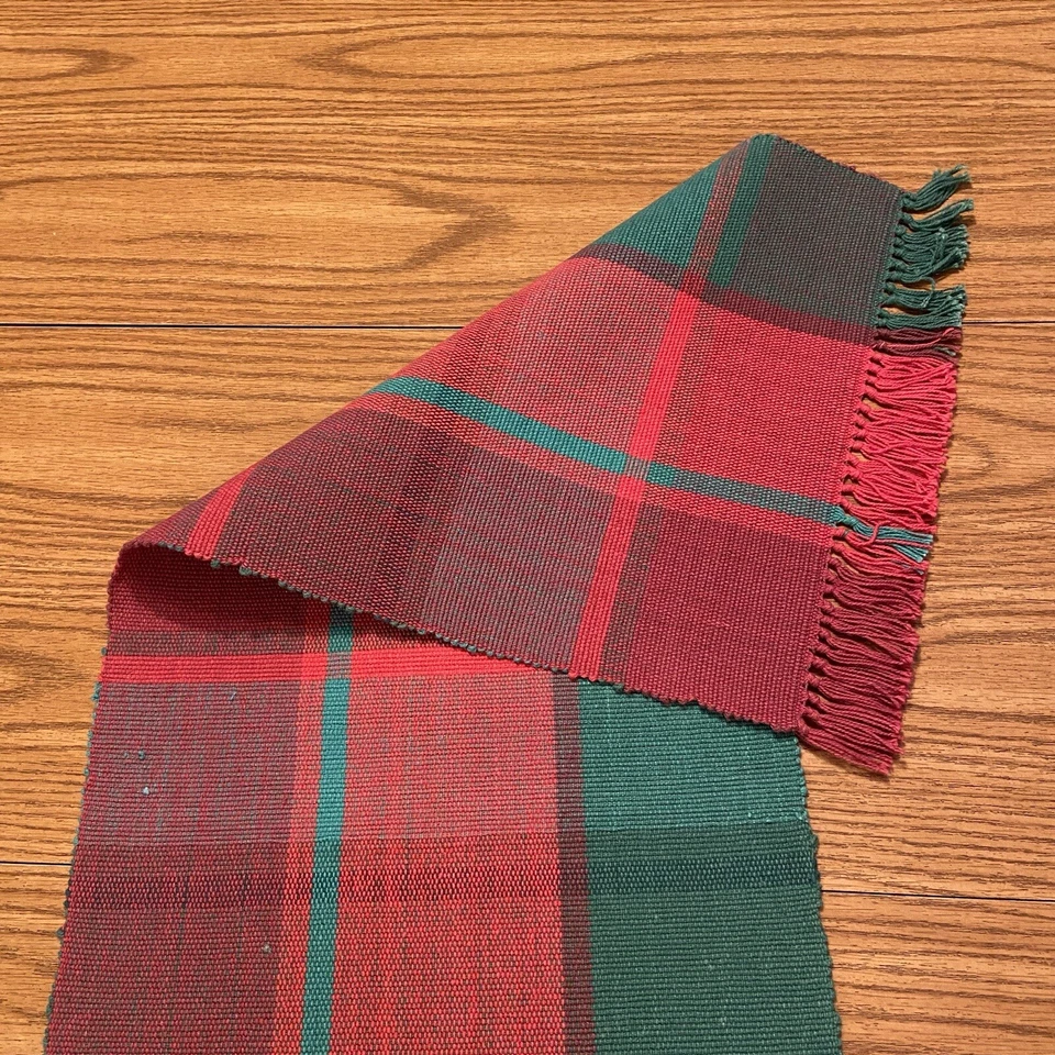 Pfaltzgraff Table Runner - Heavy Woven Cotton Plaid w/fringe 69" x 13" Vintage - Image 4 of 4