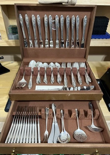Sculptured Rose by Towle Sterling Silver Flatware Set For 12 Service 84 Pieces
