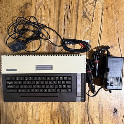 ATARI 800XL COMPUTER Vintage Computer mit Kabel und Netzteil funktionsfähig