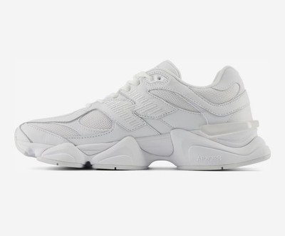 New Balance 9060 Sneaker in der Farbe Weiß